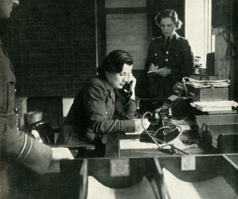 https://www.gettyimages.co.uk/detail/news-photo/station-intelligence-room-circa-1943-the-womens-auxiliary-news-photo/1094430178