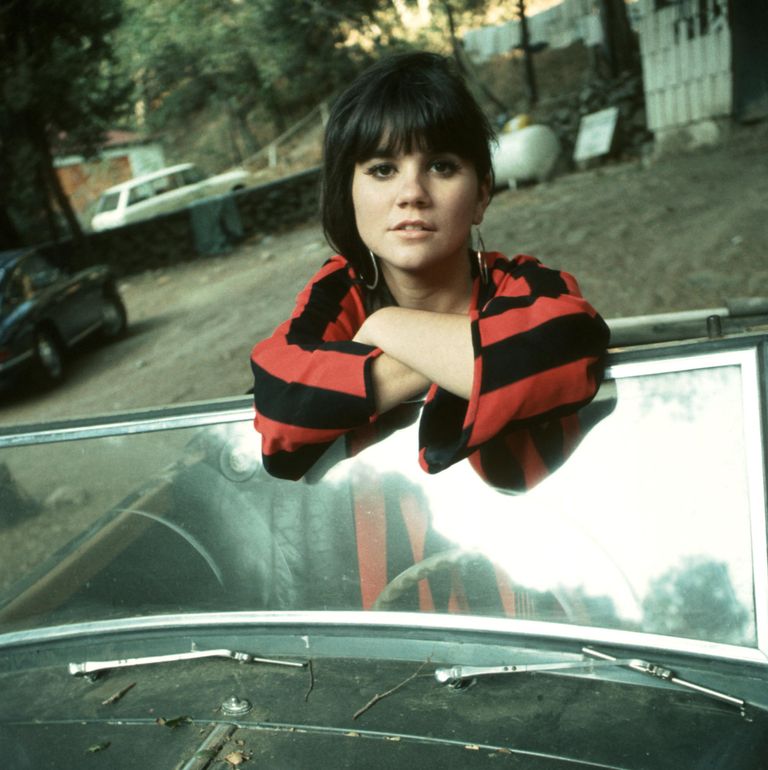 https://www.gettyimages.co.uk/detail/news-photo/photo-of-linda-ronstadt-news-photo/74285723