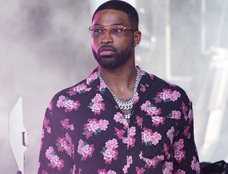 https://www.gettyimages.co.uk/detail/news-photo/tristan-thompson-watches-the-giveon-concert-from-the-side-news-photo/1407554043?adppopup=true