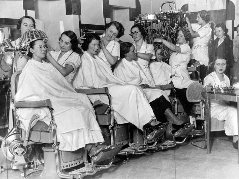 https://www.gettyimages.com/detail/news-photo/assistants-in-the-hairdressing-saloons-of-the-new-news-photo/1360176056