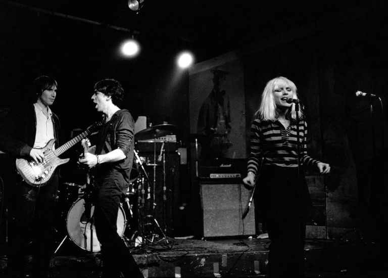 https://www.gettyimages.co.uk/detail/news-photo/photo-of-debbie-harry-and-chris-stein-and-blondie-l-r-chris-news-photo/85217556