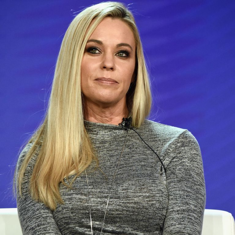 https://www.gettyimages.co.uk/detail/news-photo/kate-gosselin-of-kate-plus-date-speaks-onstage-during-the-news-photo/1124370049?adppopup=true