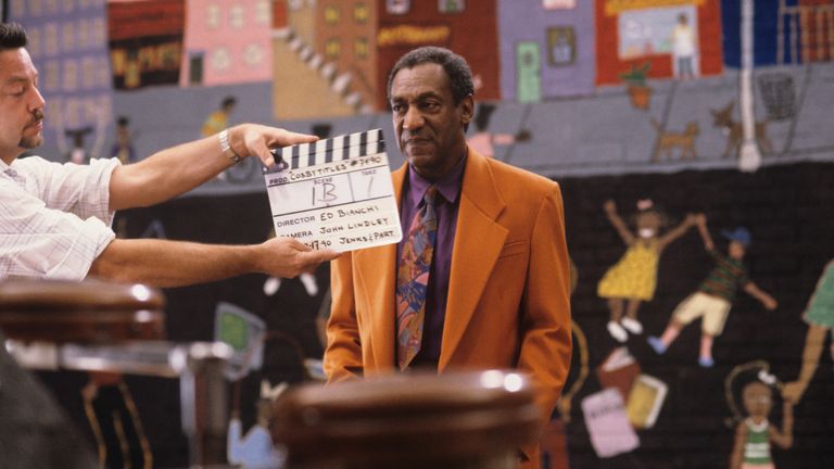 https://www.gettyimages.co.uk/detail/news-photo/bill-cosby-prepares-to-film-the-new-opening-sequence-for-news-photo/71525330