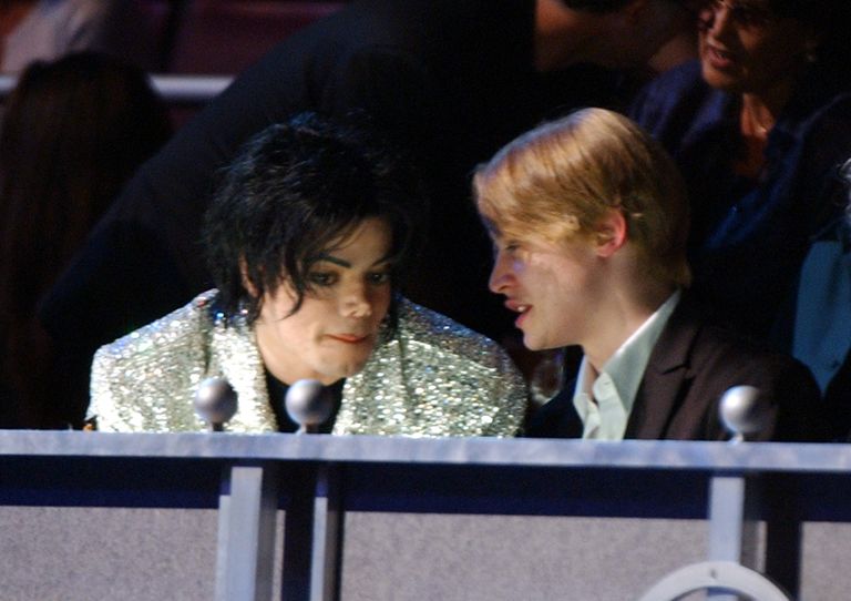 https://www.gettyimages.co.uk/detail/news-photo/michael-jackson-and-macaulay-culkin-at-the-madison-square-news-photo/74703916
