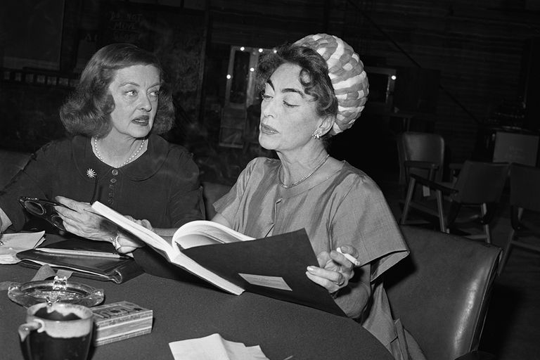 https://www.gettyimages.com/detail/news-photo/bette-davis-and-joan-crawford-hollywoods-long-reigning-news-photo/515019348