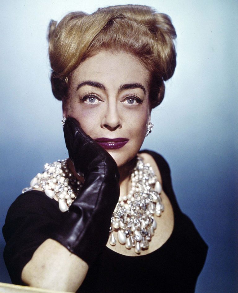 https://www.gettyimages.com/detail/news-photo/american-actress-joan-crawford-news-photo/109321881