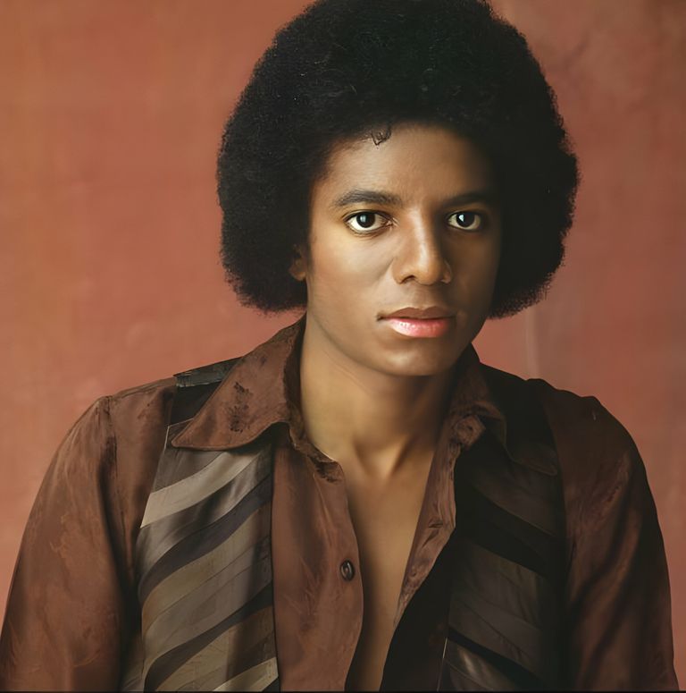 https://www.gettyimages.co.uk/detail/news-photo/photo-of-michael-jackson-posed-studio-news-photo/85340352