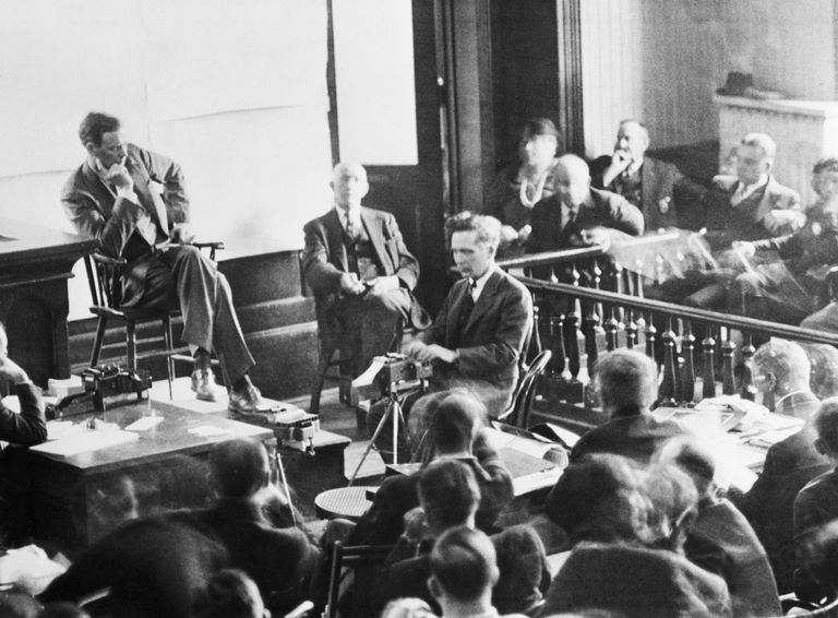 https://www.gettyimages.com/detail/news-photo/charles-lindbergh-on-the-witness-stand-where-he-read-ransom-news-photo/515350834
