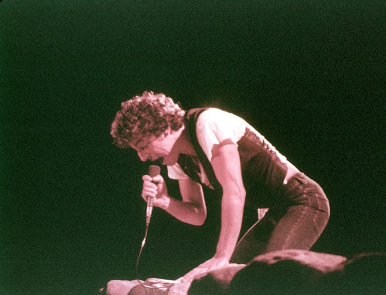 https://www.gettyimages.co.uk/detail/news-photo/photo-of-bruce-springsteen-photo-by-michael-ochs-archives-news-photo/74297139