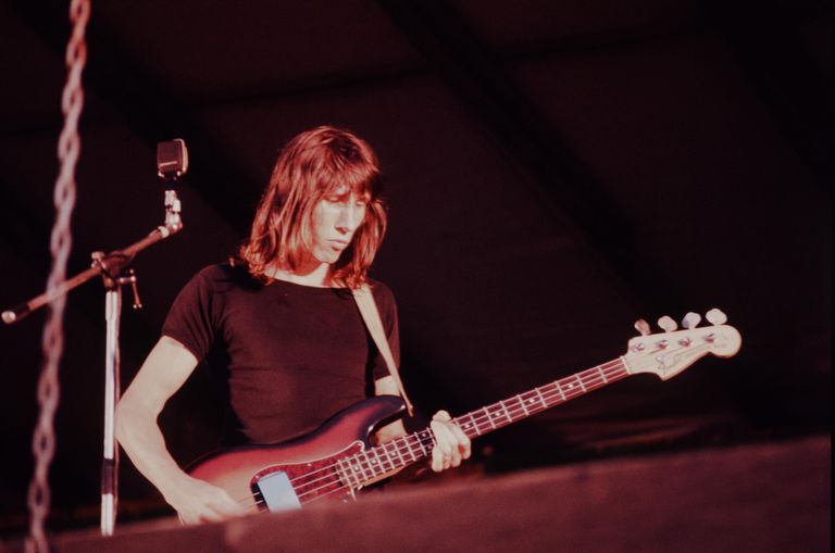 https://www.gettyimages.co.uk/detail/news-photo/roger-waters-pink-floyd-playing-at-hakone-aphrodite-news-photo/593360181