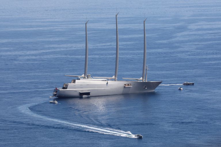 https://www.gettyimages.co.uk/detail/news-photo/the-super-sailboat-a-the-largest-sailing-yacht-in-the-world-news-photo/976845754