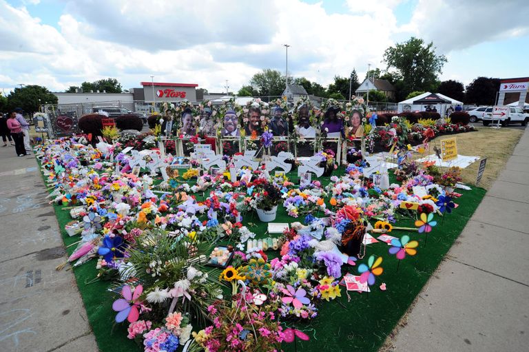https://www.gettyimages.co.uk/detail/news-photo/memorial-garden-filled-with-flowers-photos-and-mementos-news-photo/1241898816