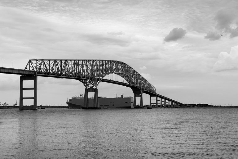 https://www.gettyimages.com/detail/photo/francis-scott-key-bridge-in-baltimore-maryland-royalty-free-image/172897052?phrase=Francis+Scott+Key+Bridge&adppopup=true