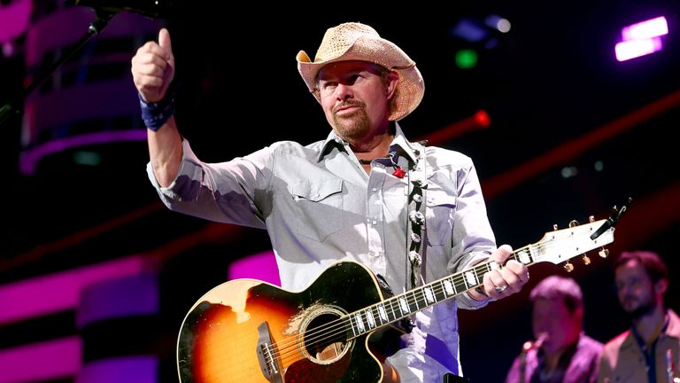 https://www.gettyimages.com/detail/news-photo/toby-keith-performs-onstage-during-the-2021-iheartcountry-news-photo/1350326045