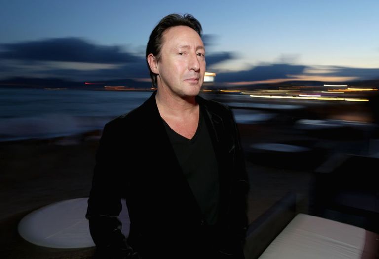 https://www.gettyimages.co.uk/detail/news-photo/julian-lennon-attends-the-creative-coalition-dinner-news-photo/169068116