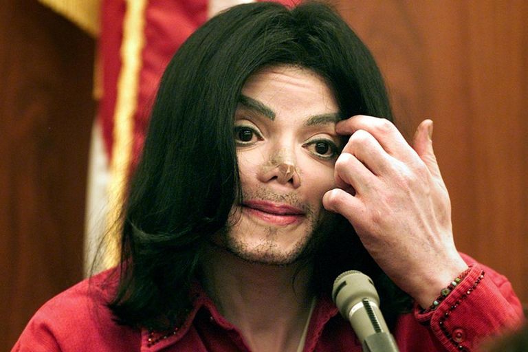 https://www.gettyimages.co.uk/detail/news-photo/file-picture-of-us-entertainer-michael-jackson-testifing-in-news-photo/52009864?adppopup=true