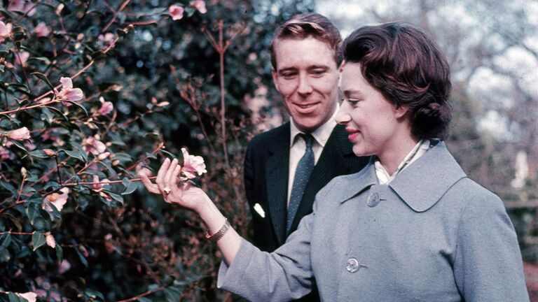 https://www.gettyimages.co.uk/detail/news-photo/princess-margaret-and-antony-armstrong-jones-stand-february-news-photo/695392