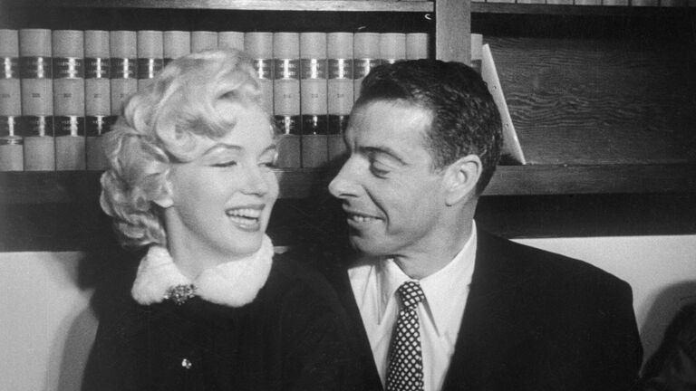 https://www.gettyimages.co.uk/detail/news-photo/grace-must-be-natural-and-marilyn-monroe-and-joe-dimaggio-news-photo/517367946